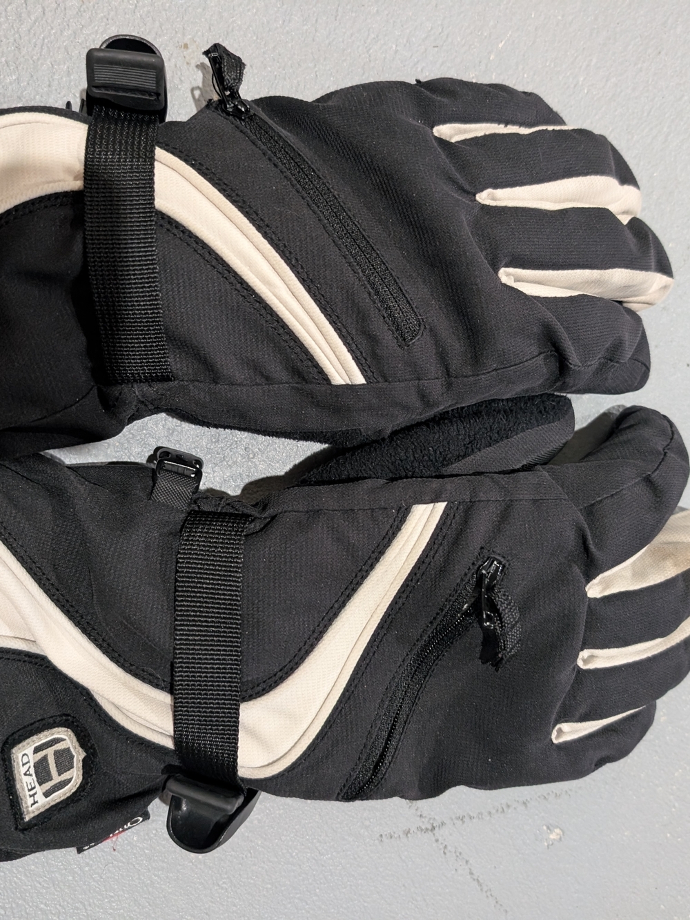 HEAD Black and Cream Insulated Ski Gloves Waterproof Windproof With Pockets L/G